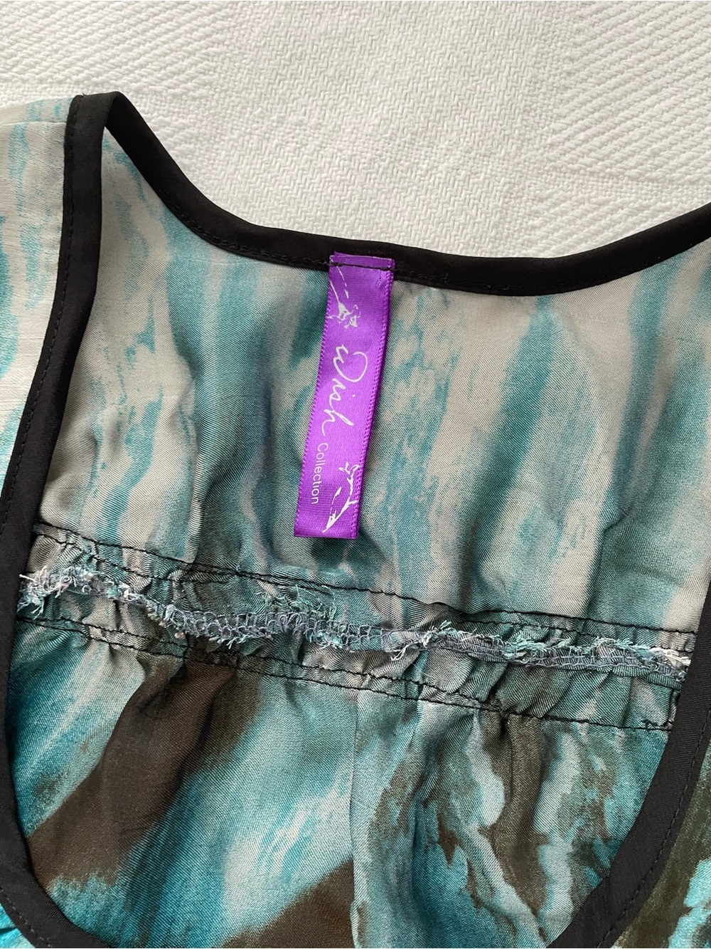 Women's Teal & Yellow Printed Sleeveless Blouse - Picture 7 of 8